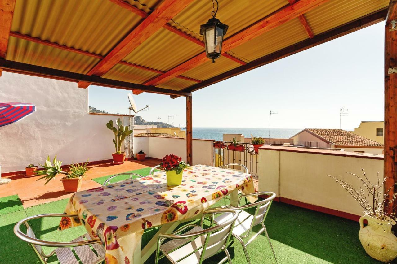 Seaview Terrace Sunny Apartment Giardini-Naxos Buitenkant foto